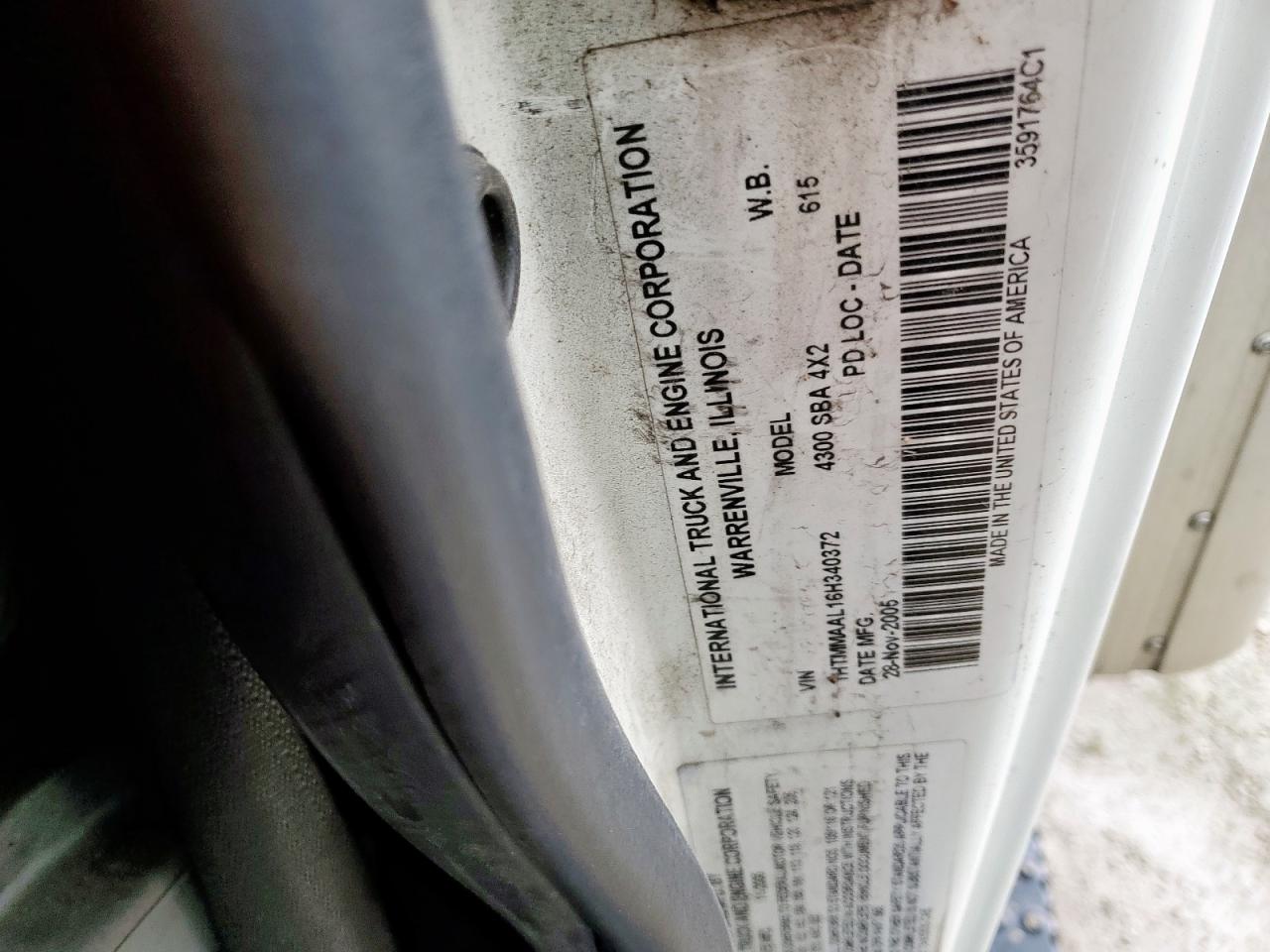 2006 International 4300 Box Truck VIN: 1HTMMAAL16H340372 Lot: 54303455