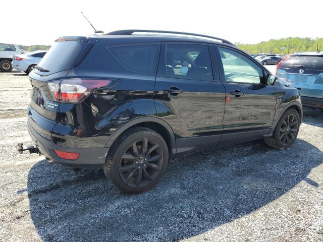  FORD ESCAPE 2017 Черный
