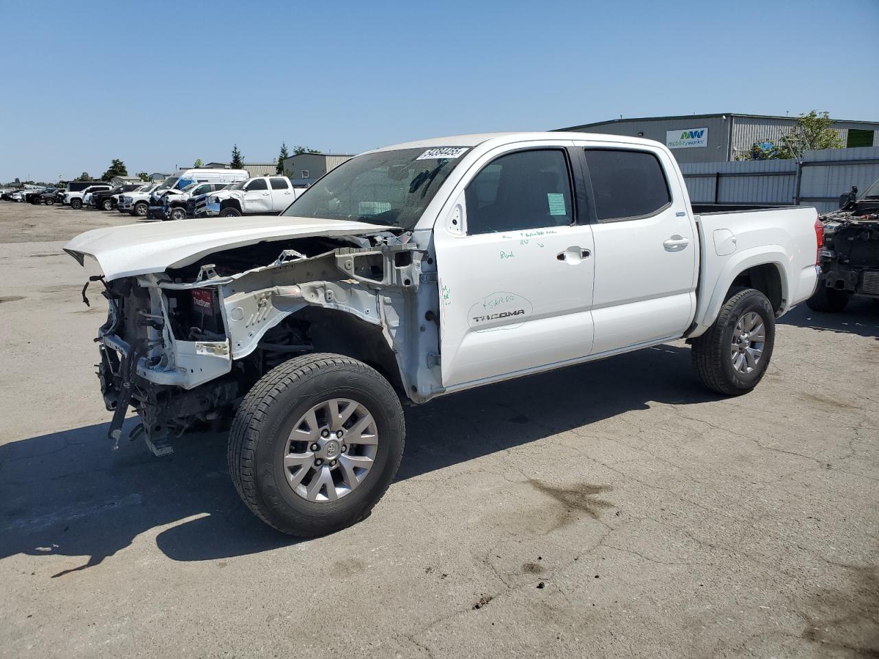 2016 Toyota Tacoma Double Cab на продаже в Bakersfield, CA - Front End