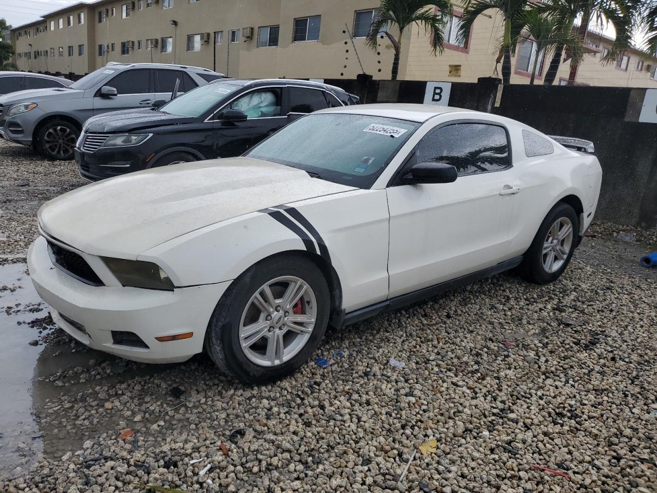 2012 Ford Mustang للبيع في Opa Locka، FL - Mechanical