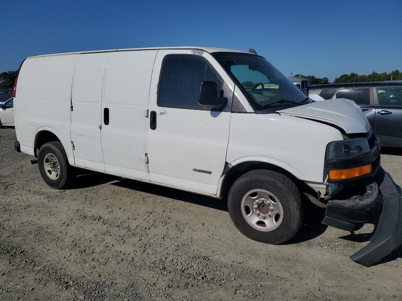 VIN: 1GCWGAFP4K1328583 2019 CHEVROLET EXPRESS