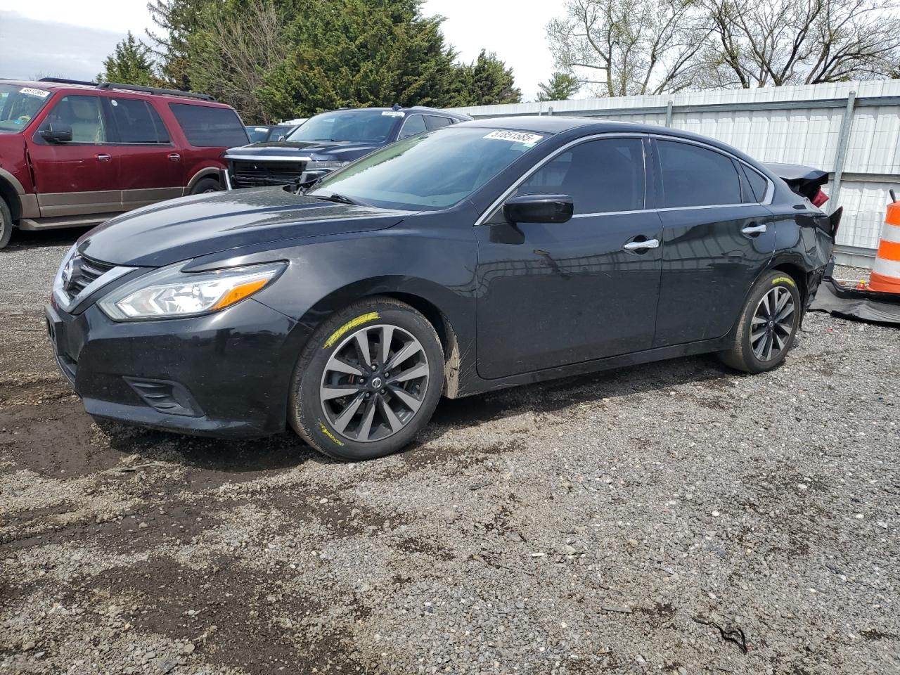 2018 Nissan Altima 2.5 for Sale in Finksburg, MD - Rear End