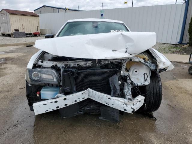  CHRYSLER 300 2020 Белый