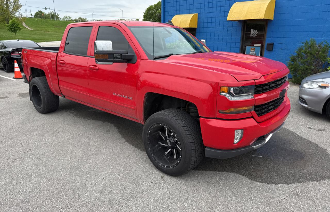 2018 Chevrolet Silverado K1500 Lt for Sale in Kansas City, KS - Normal Wear
