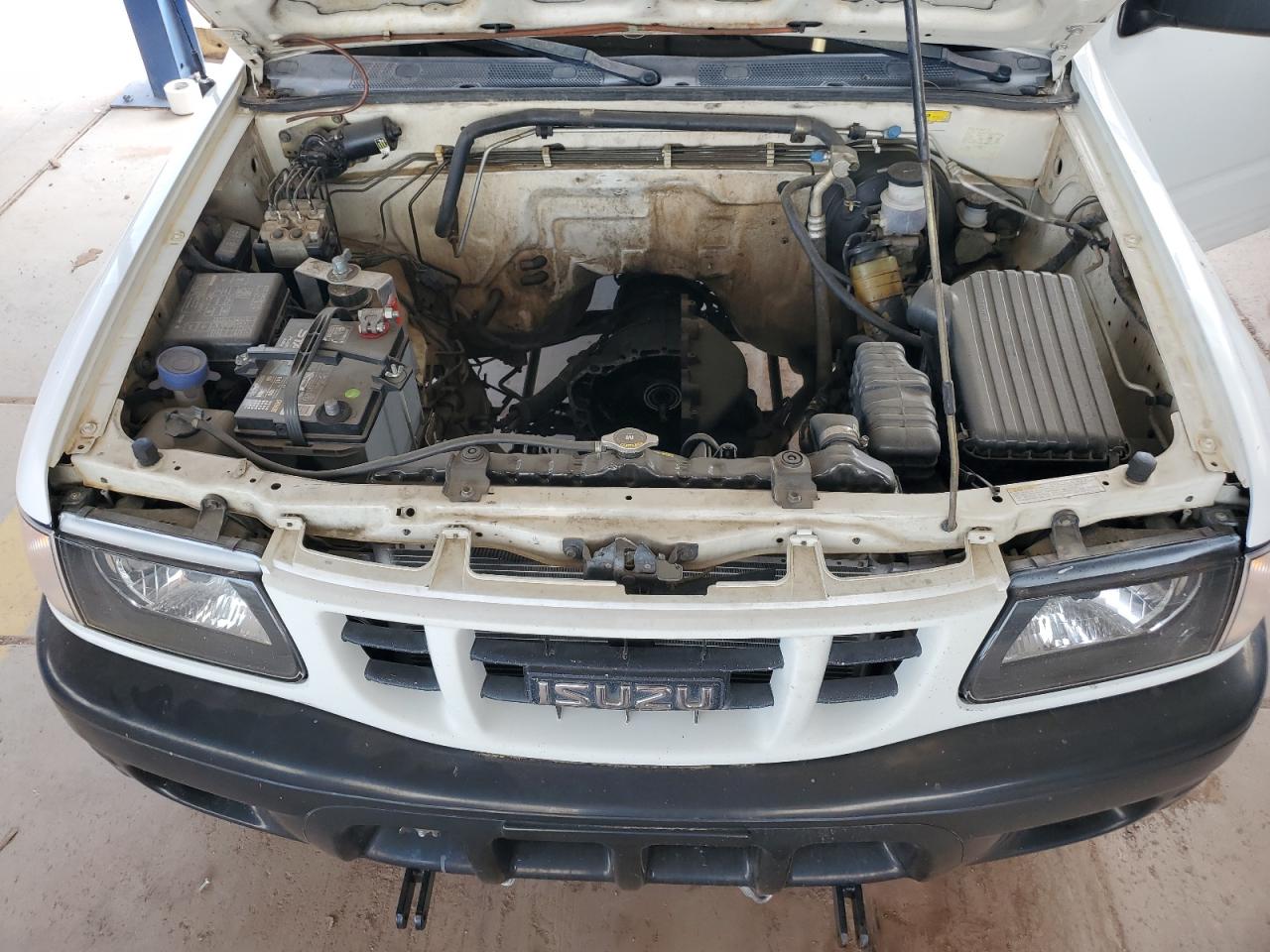 2000 Isuzu Amigo VIN: 4S2CK57D1Y4348024 Lot: 55481235