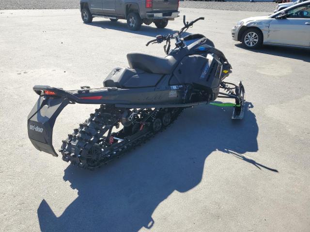 2025 SKIDOO RENEGADE
