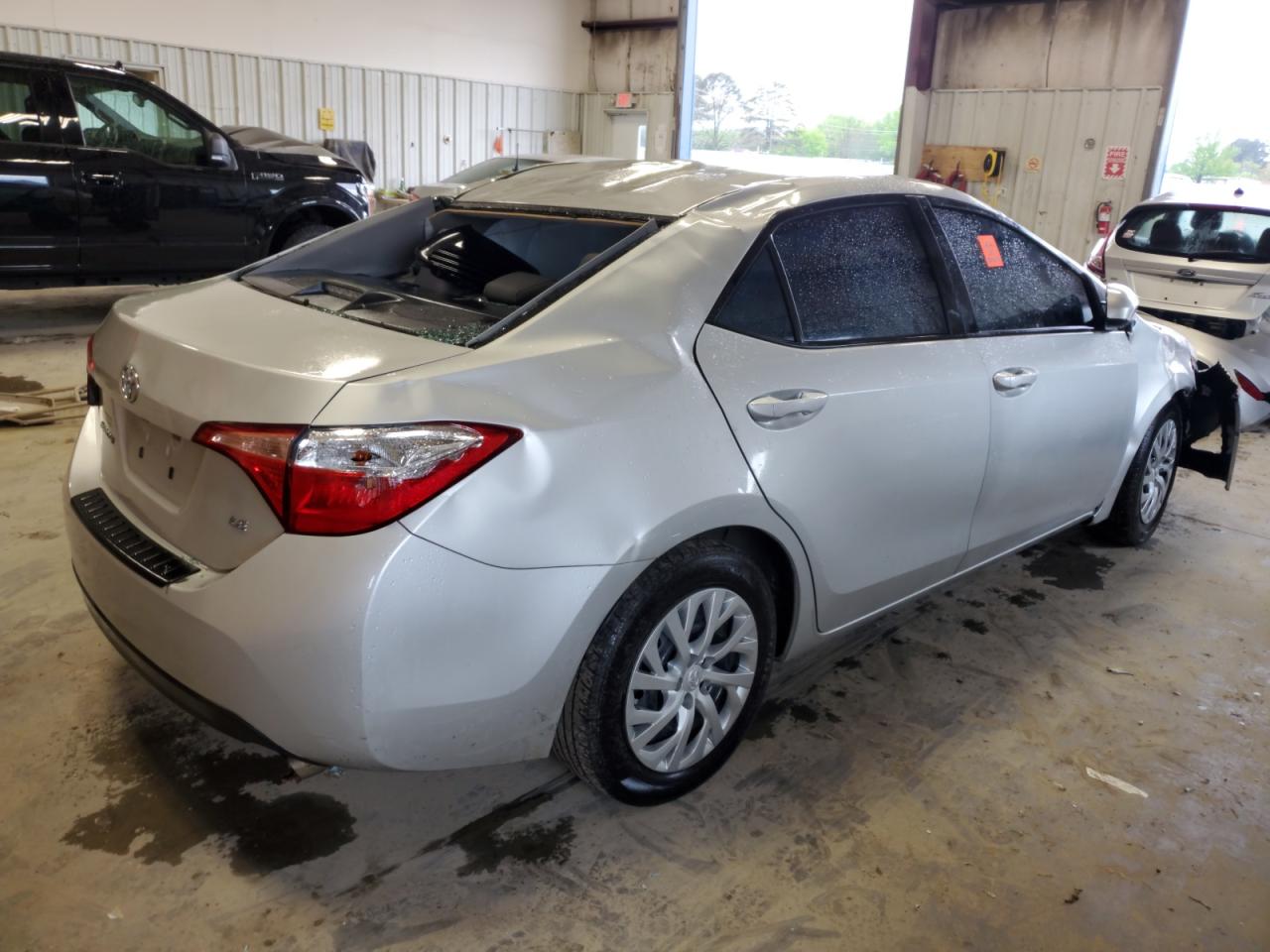 2019 Toyota Corolla L VIN: 5YFBURHE3KP892626 Lot: 51700095