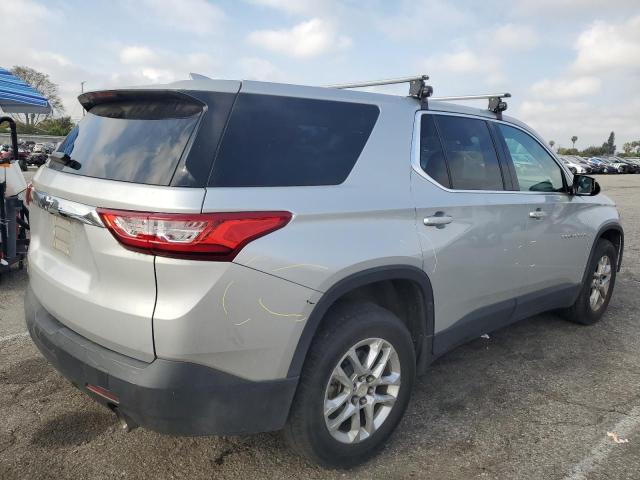  CHEVROLET TRAVERSE 2018 Серебристый
