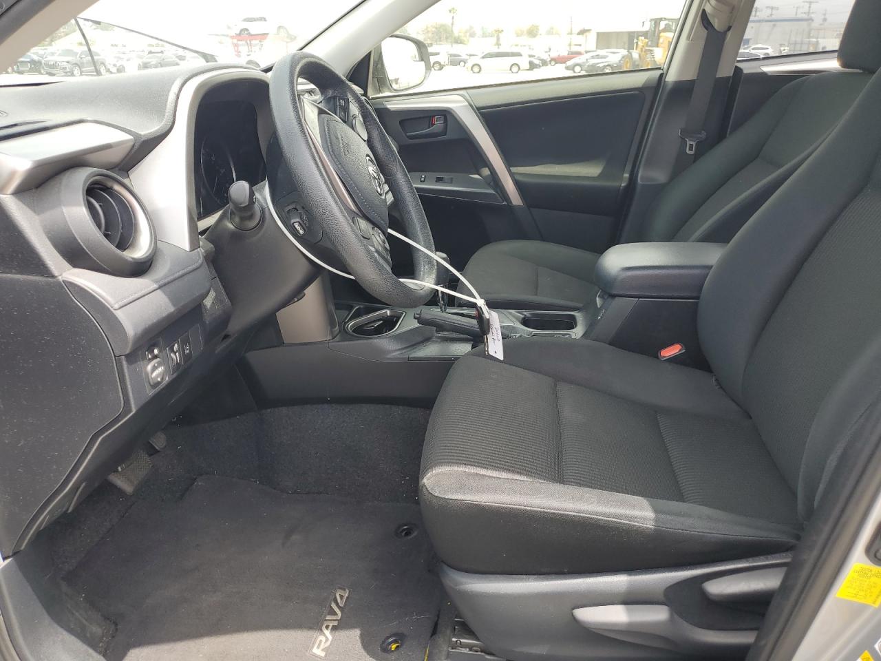 2018 Toyota Rav4 Le VIN: JTMZFREV2JJ176347 Lot: 55300425