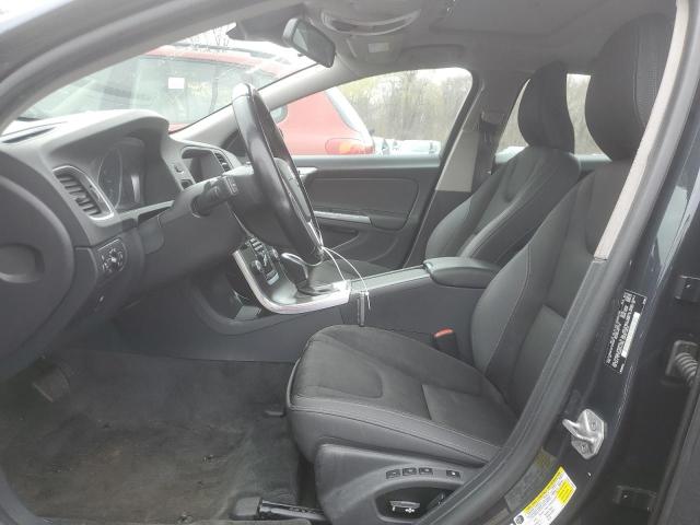 2015 VOLVO V60