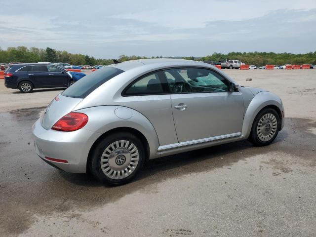  VOLKSWAGEN BEETLE 2014 Srebrny