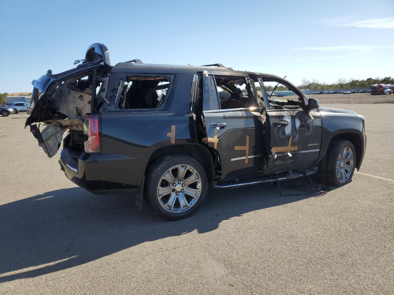 2016 GMC Yukon Denali VIN: 1GKS2CKJXGR121932 Lot: 53669565