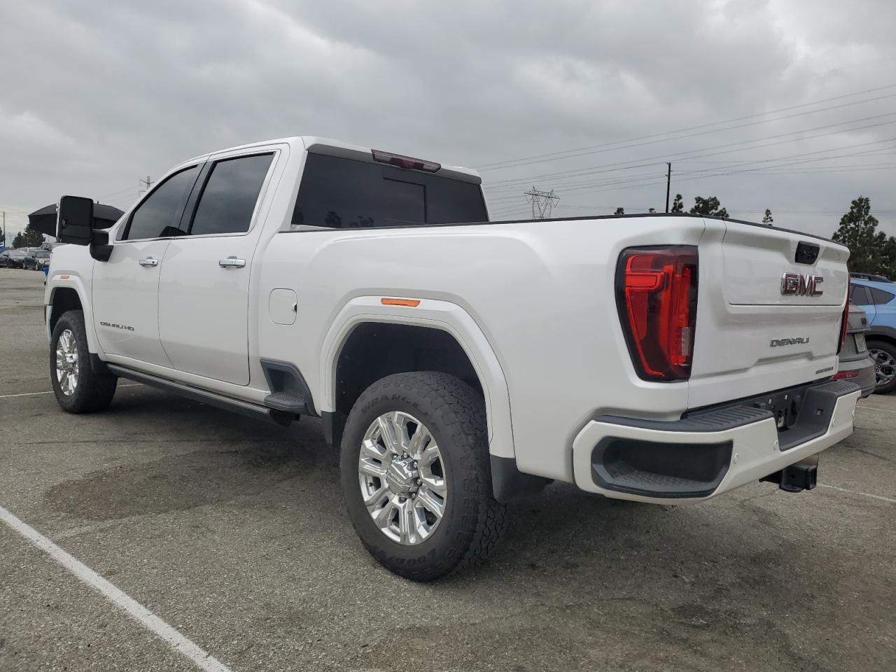 2022 GMC Sierra - Image 2