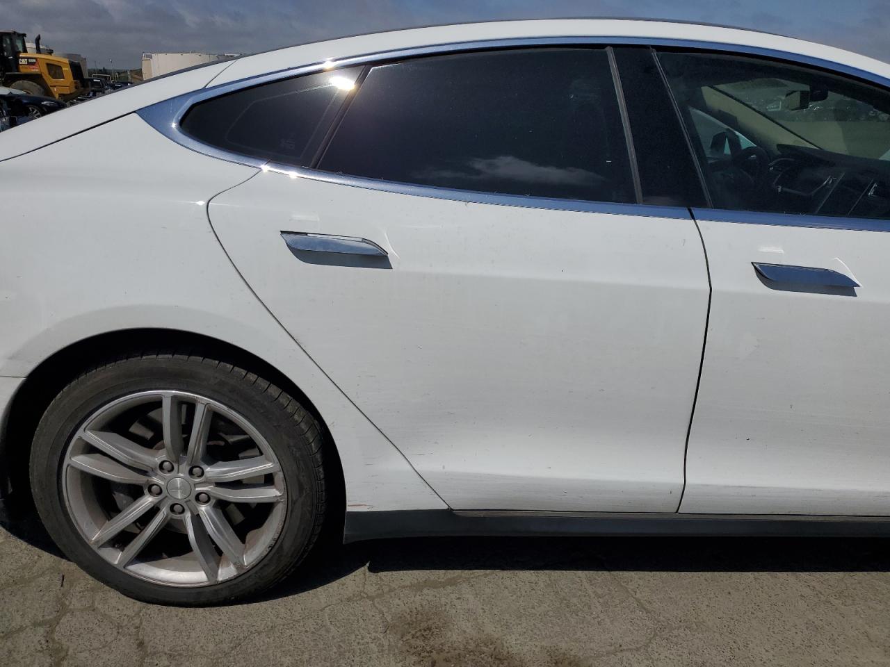 2013 Tesla Model S VIN: 5YJSA1CN6DFP12183 Lot: 53744555