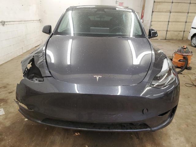  TESLA MODEL Y 2024 Угольный