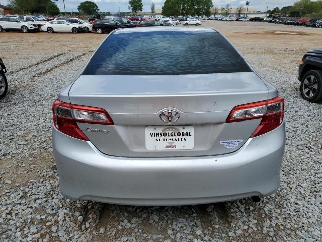  TOYOTA CAMRY 2013 Srebrny