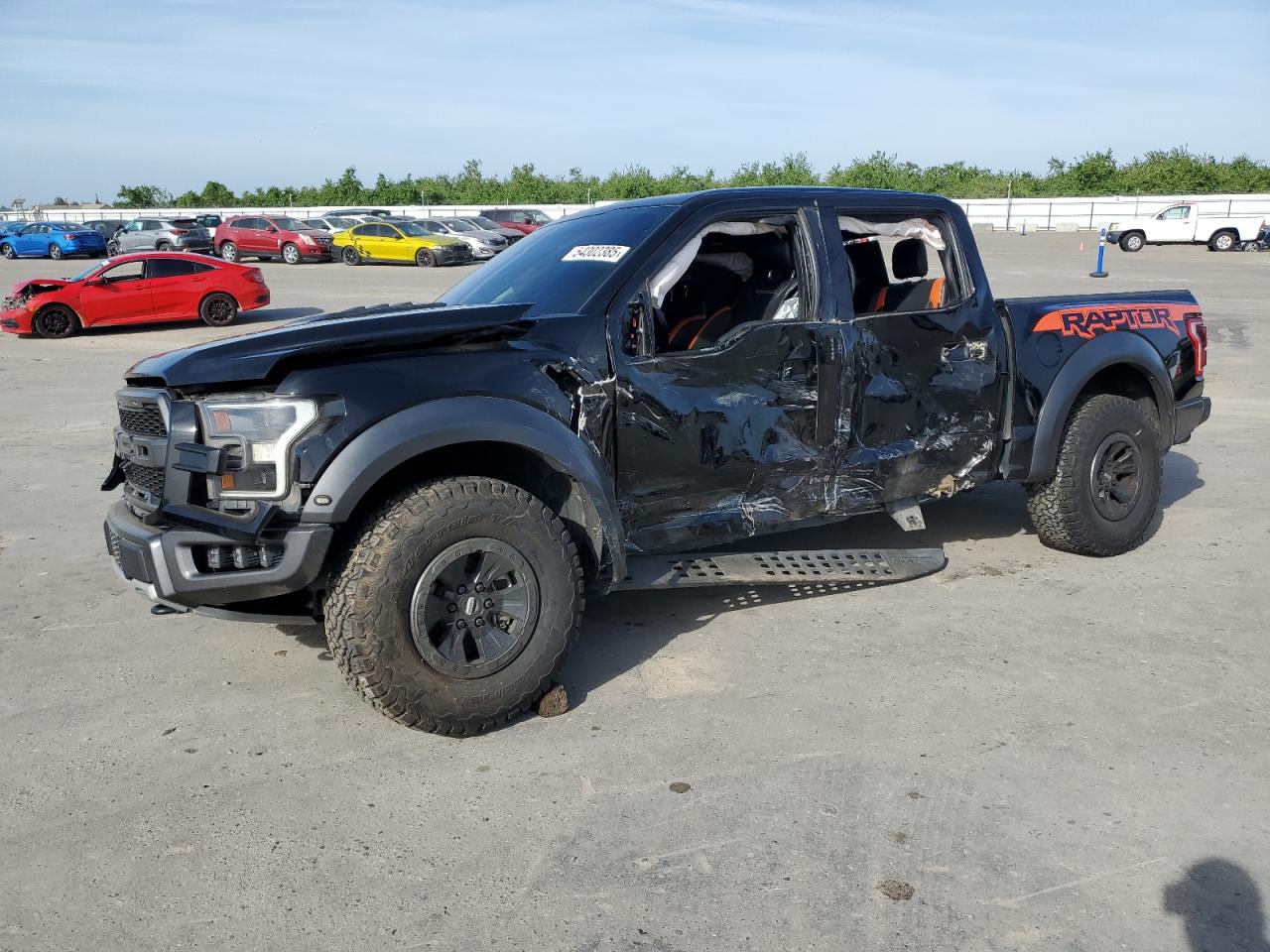 2017 Ford F150 Raptor for Sale in Fresno, CA - Side