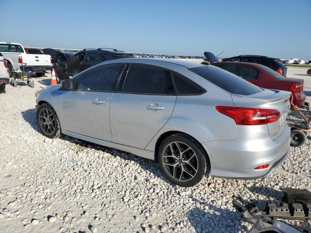 Sedans FORD FOCUS 2015 Silver