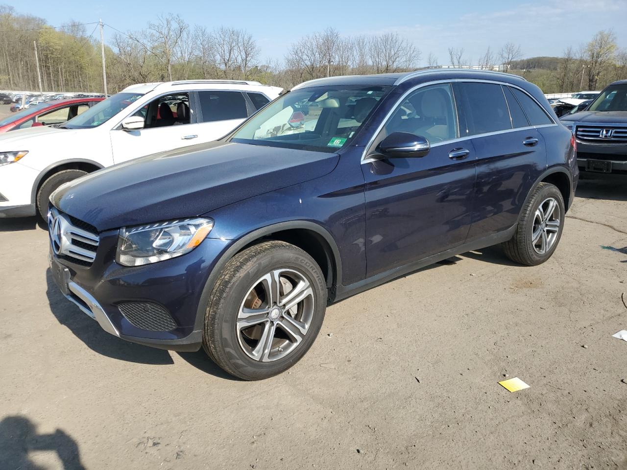 2016 Mercedes-Benz Glc 300 4Matic zu verkaufen in Marlboro, NY - Minor Dent/Scratches