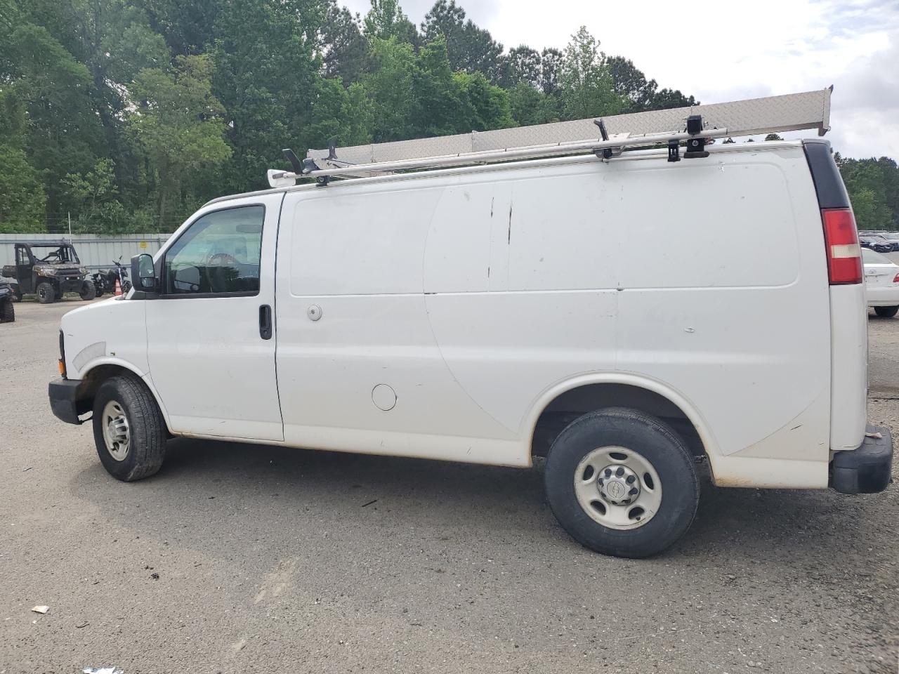 2012 Chevrolet Express - Image 2