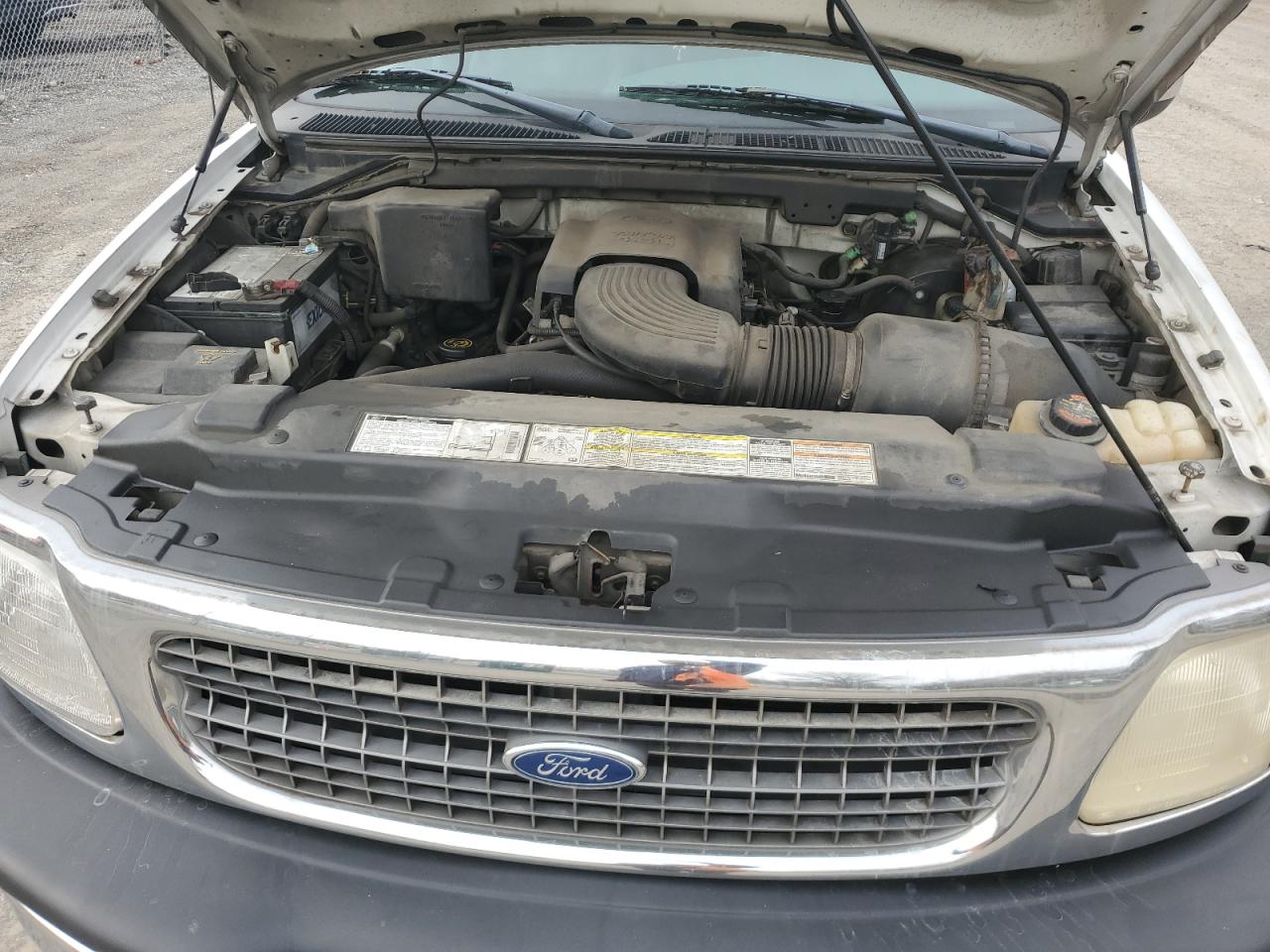 1998 Ford Expedition VIN: 1FMRU18W0WLA68991 Lot: 50852025