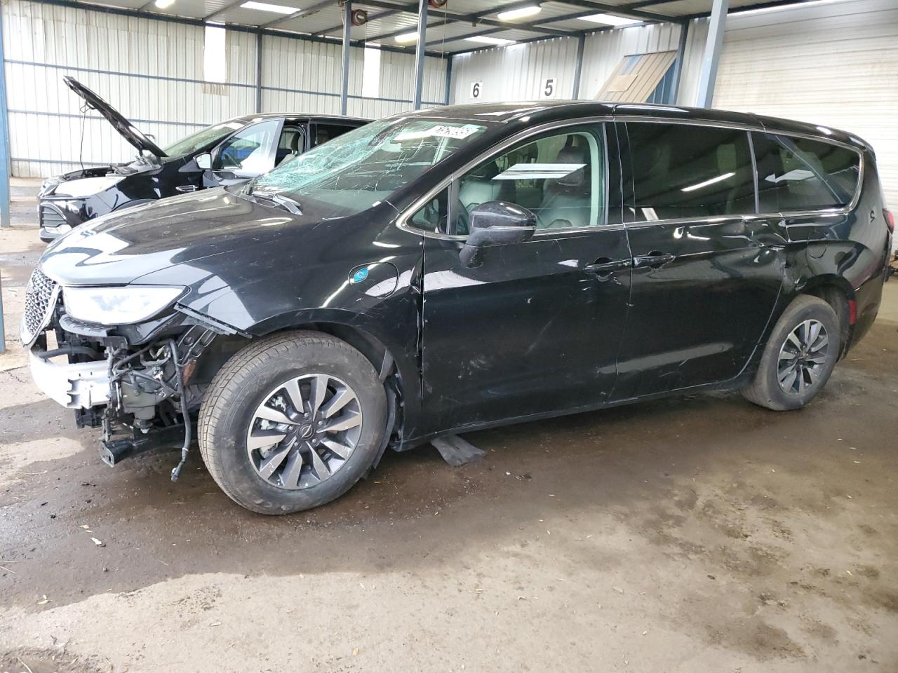 2023 Chrysler Pacifica Hybrid Touring L na sprzedaż w Brighton, CO - Front End