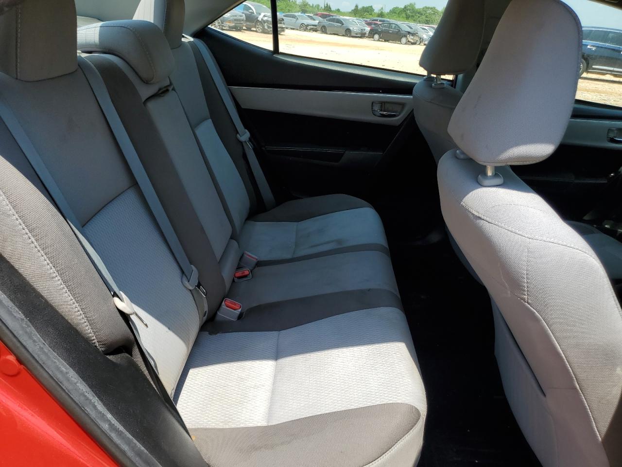 2018 Toyota Corolla L VIN: 5YFBURHE6JP779736 Lot: 53677625