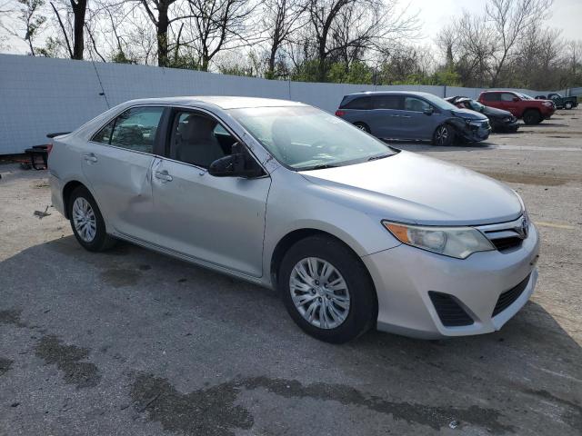  TOYOTA CAMRY 2012 Серебристый