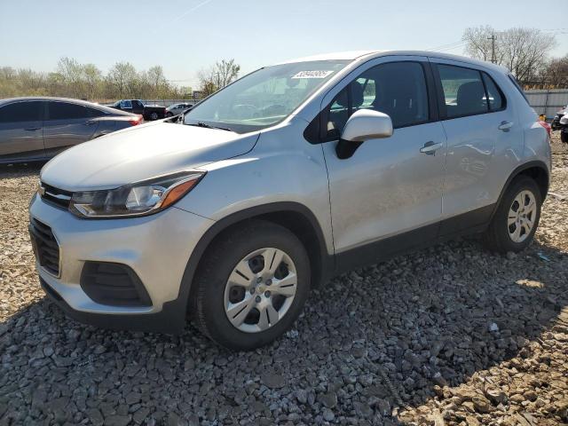  CHEVROLET TRAX 2018 Srebrny