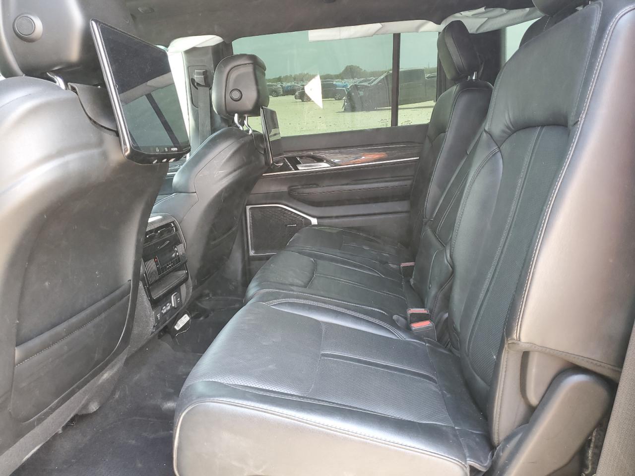 2022 Jeep Wagoneer Series Ii VIN: 1C4SJUBT1NS147394 Lot: 53408105