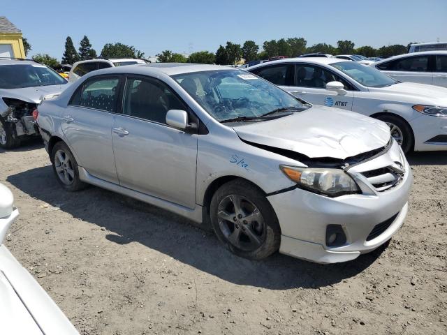 Седаны TOYOTA COROLLA 2012 Серебристый