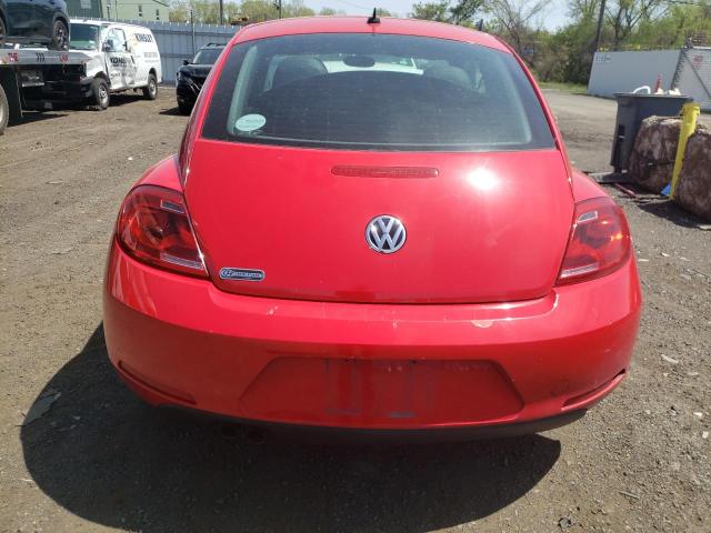  VOLKSWAGEN BEETLE 2015 Czerwony