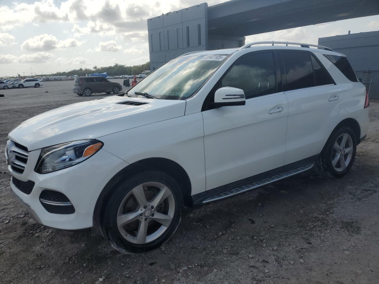 2016 Mercedes-Benz Gle 350 zu verkaufen in West Palm Beach, FL - Minor Dent/Scratches