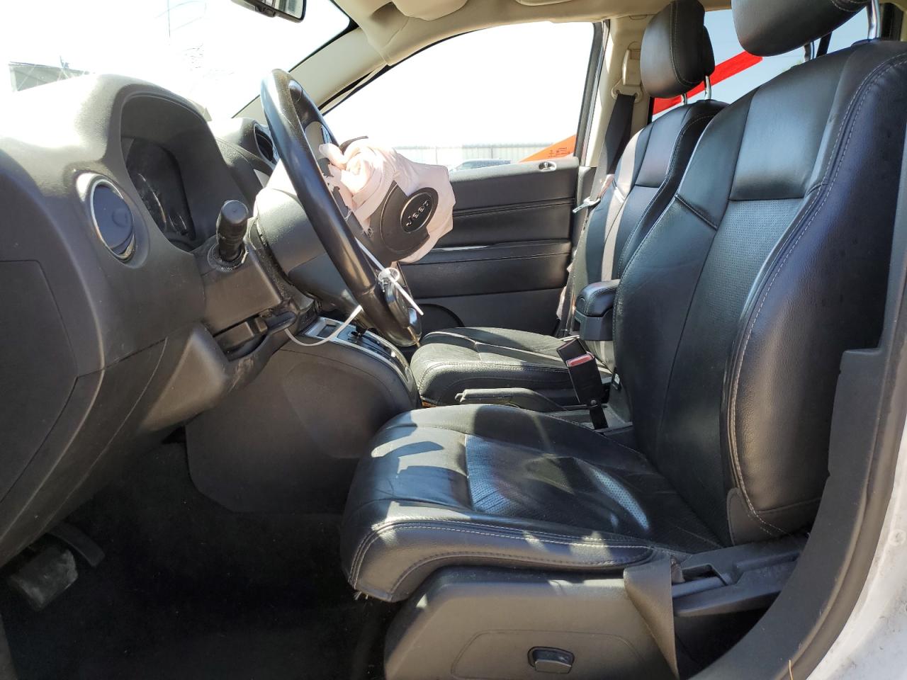 2016 Jeep Compass Latitude VIN: 1C4NJDEB2GD714557 Lot: 53534405