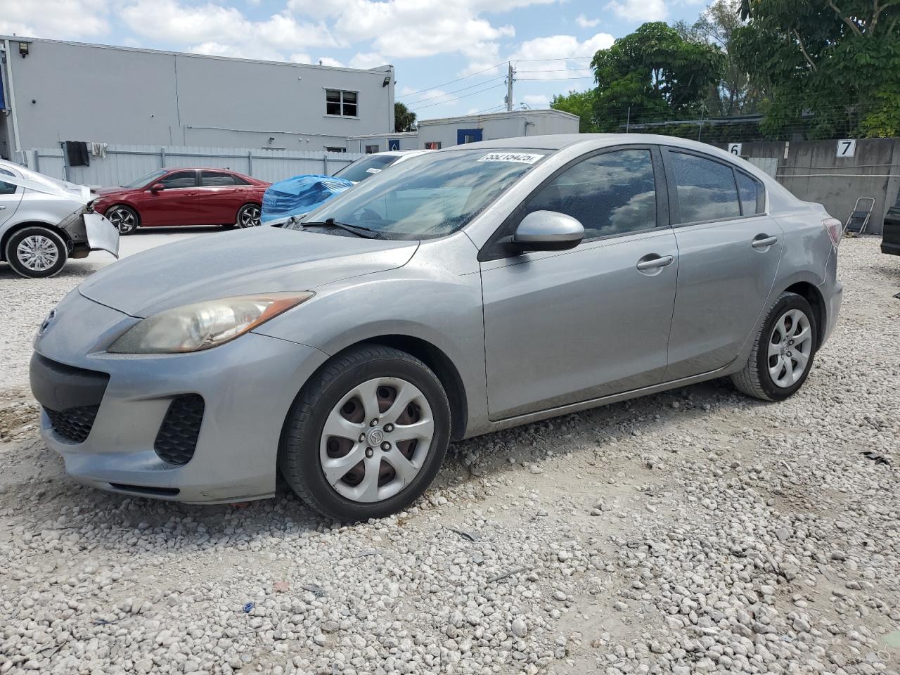 2012 Mazda 3 I