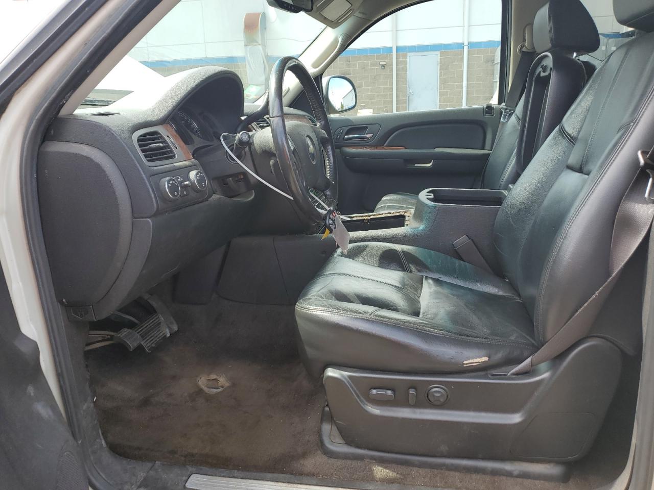 2008 Chevrolet Suburban K1500 Ls VIN: 1GNFK16Y48R196403 Lot: 52687375
