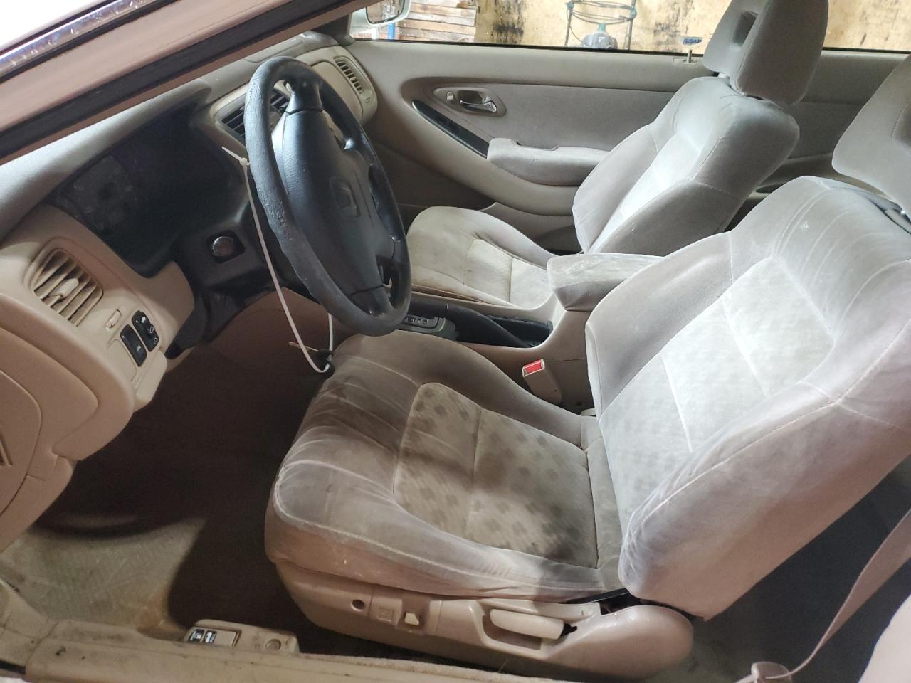 2002 Honda Accord Se VIN: 1HGCG32002A010551 Lot: 55133655