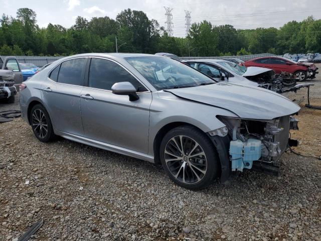 TOYOTA CAMRY 2020 Серебристый