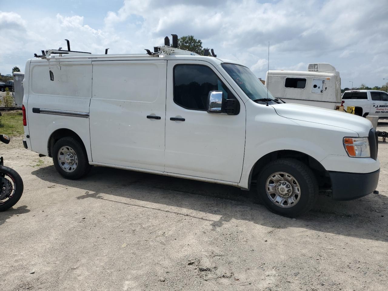 2014 Nissan NV - Image 4
