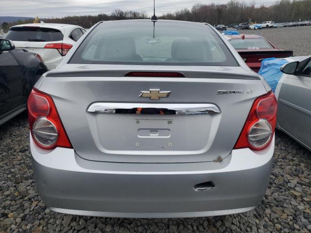  CHEVROLET SONIC 2016 Srebrny