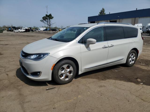 Minivans CHRYSLER PACIFICA 2017 White