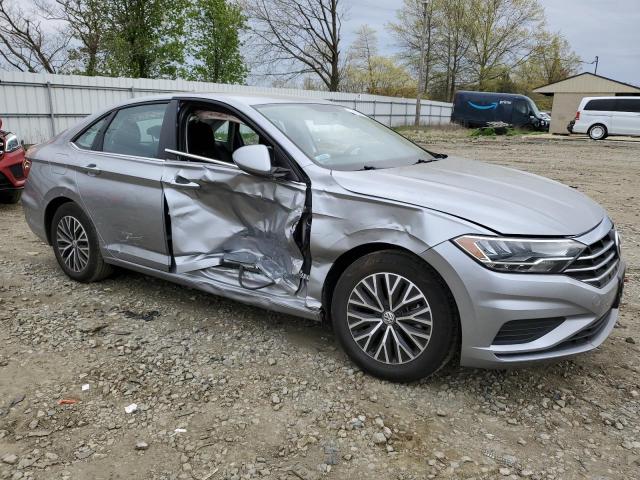  VOLKSWAGEN JETTA 2021 Srebrny