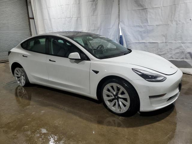  TESLA MODEL 3 2022 Белы