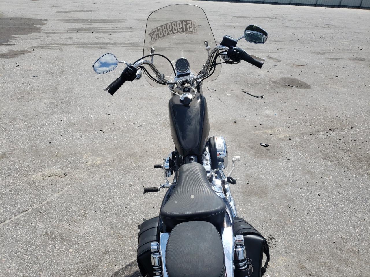 2015 Harley-Davidson Xl1200 V VIN: 1HD1LF318FC441500 Lot: 51989865