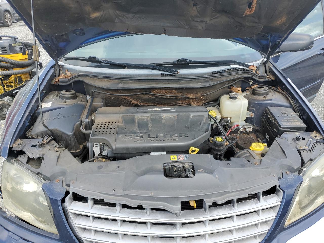 2004 Chrysler Pacifica VIN: 2C4GM68404R511426 Lot: 51156285