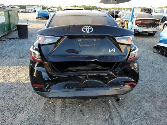  TOYOTA YARIS 2017 Black