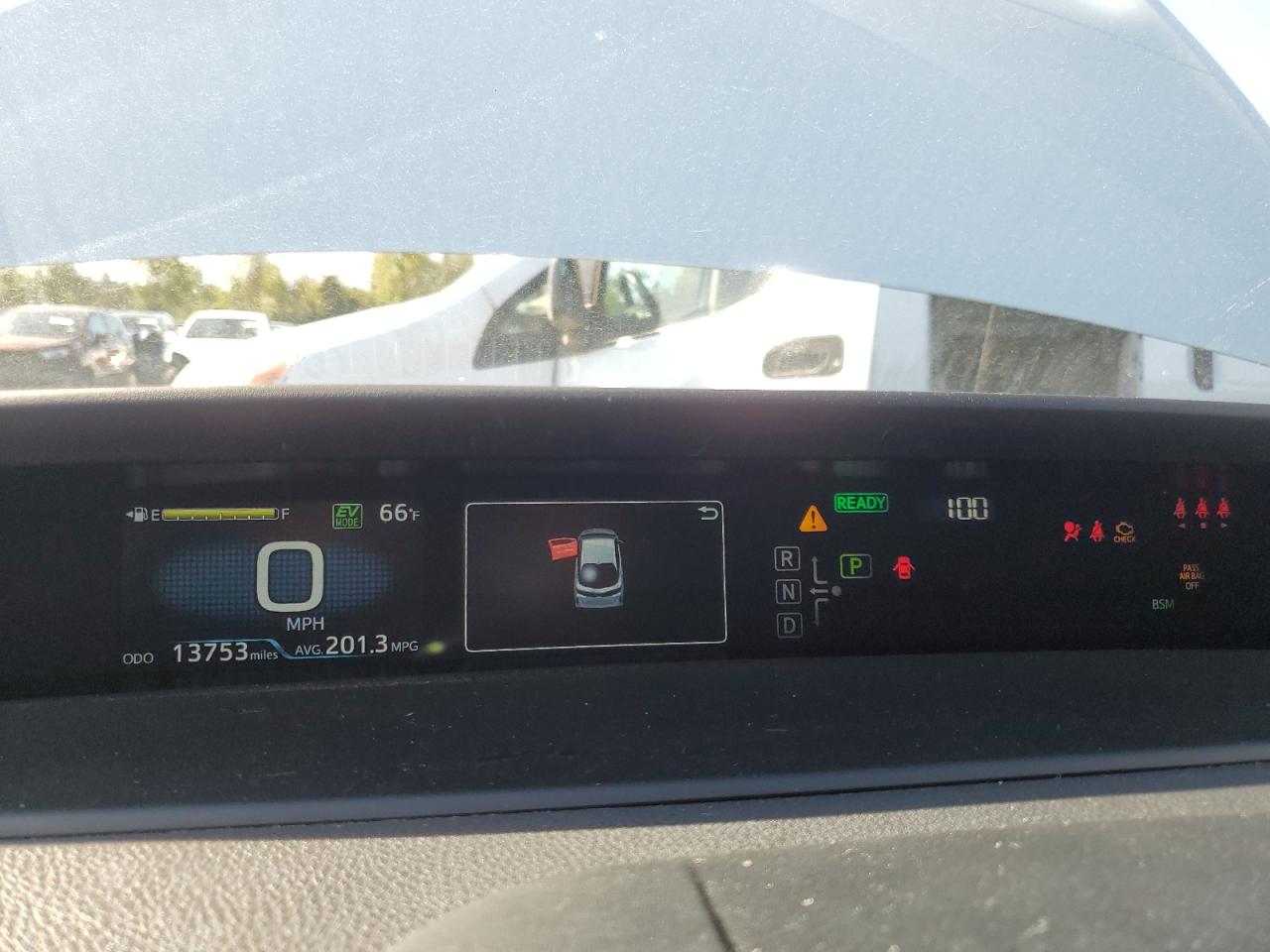 2022 Toyota Prius - Image 9