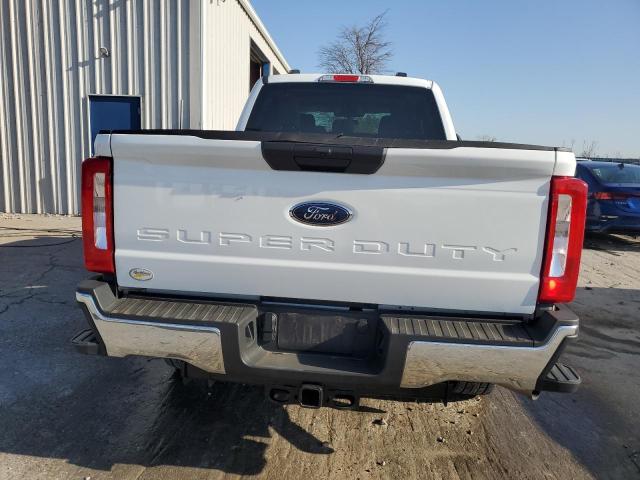  FORD F250 2024 Белы