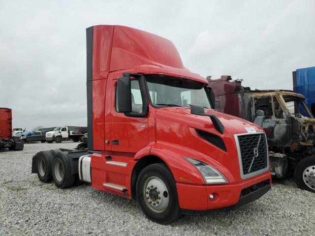 2020 Volvo Vnr Semi Truck