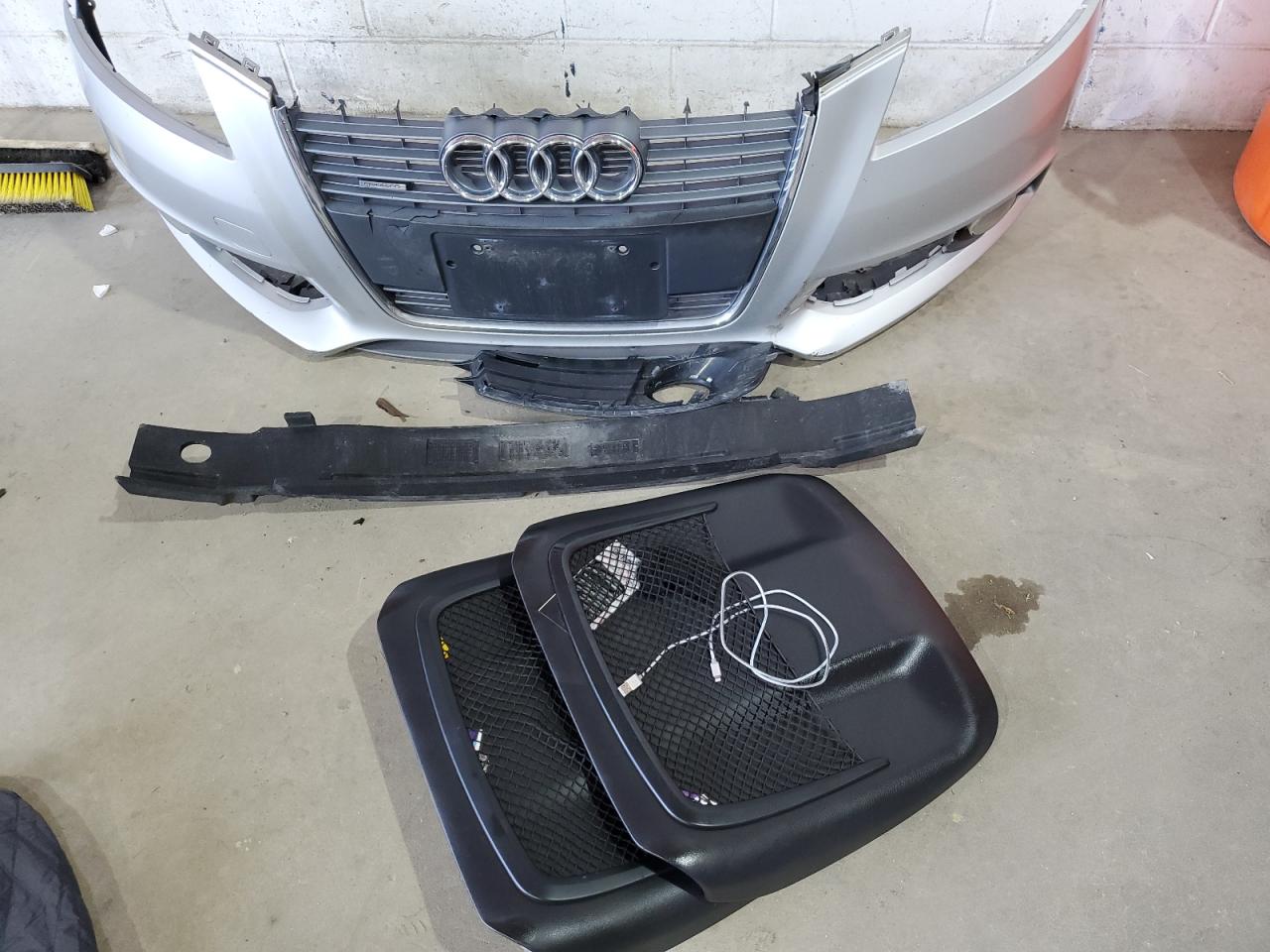 2010 Audi A3 Premium Plus VIN: WAUMFAFM7AA033666 Lot: 54846095